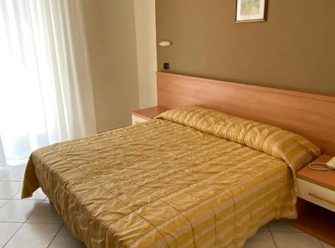 Rio Hotel 2*